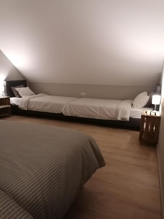 Het Innerhof Opglabbeek Buitenkant foto